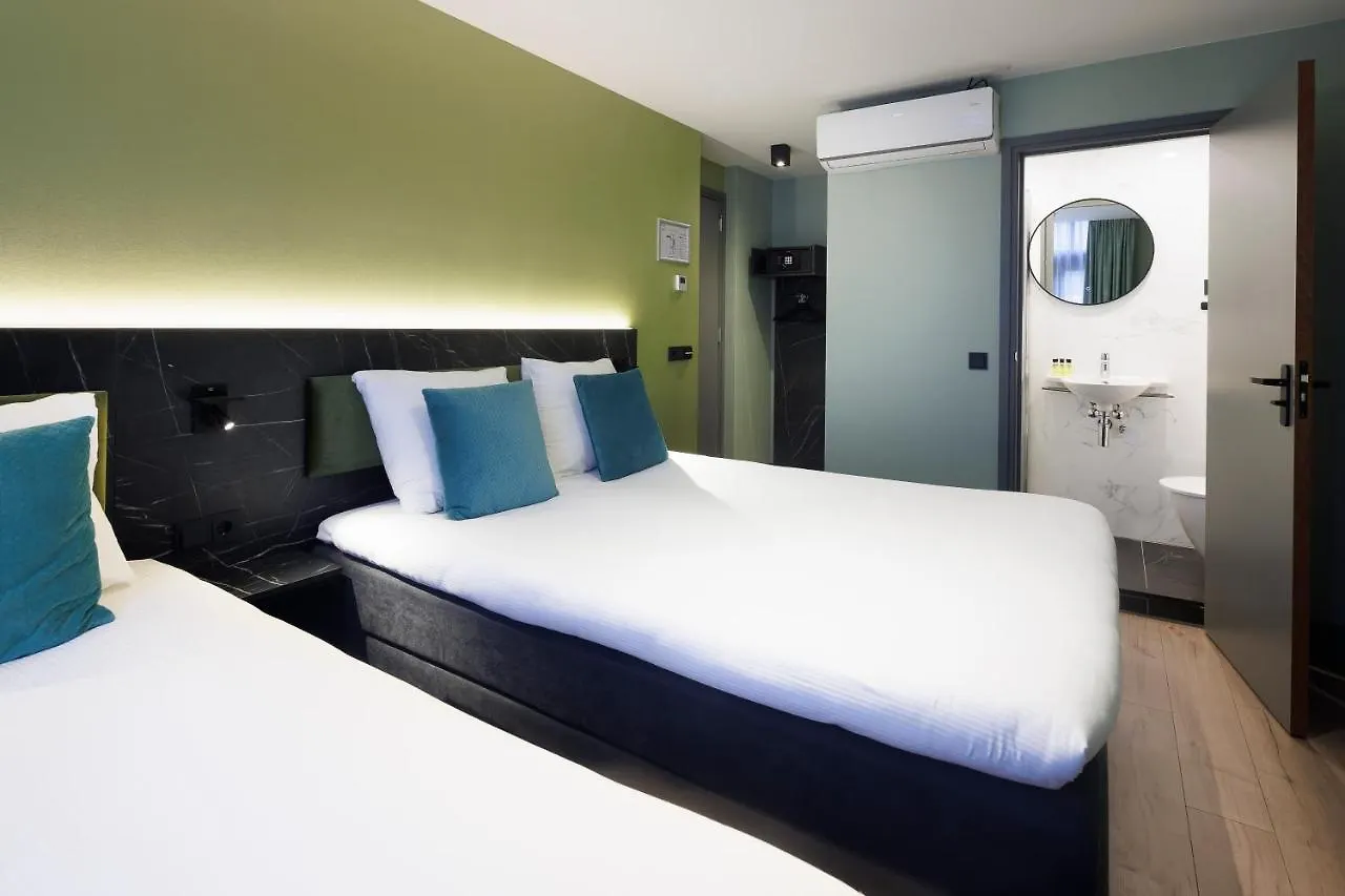 Ciao Papa Hotel Amsterdam Central Station Netherlands