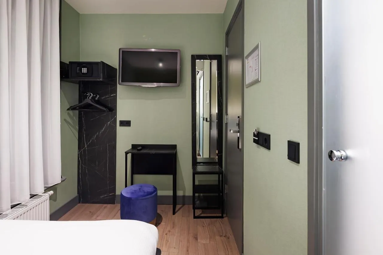 Ciao Papa Hotel Amsterdam Central Station